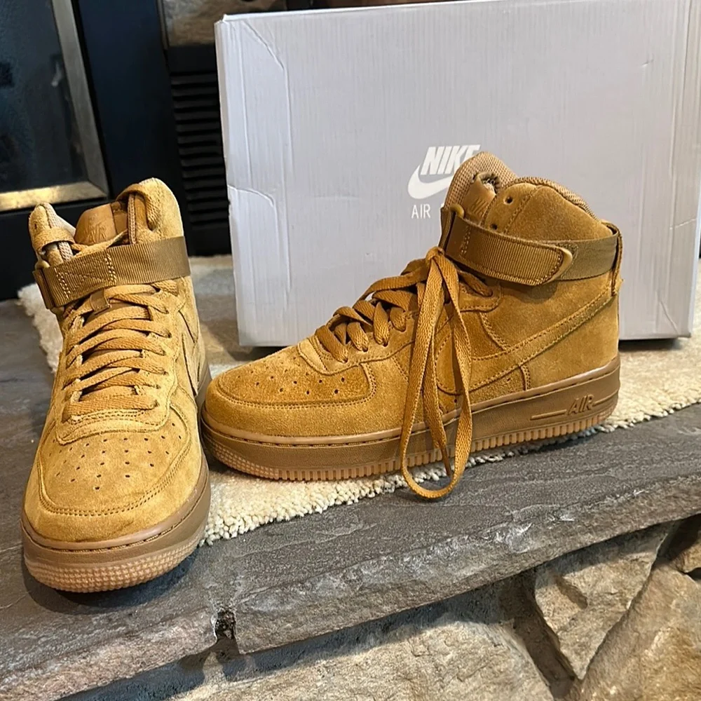 Nike Air Force 1 High Tops in Mustard Suede (Size 6.5Y) - Picture 12 of 17